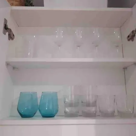 Modern & Cozy Excellent Location Near توريمولينوس