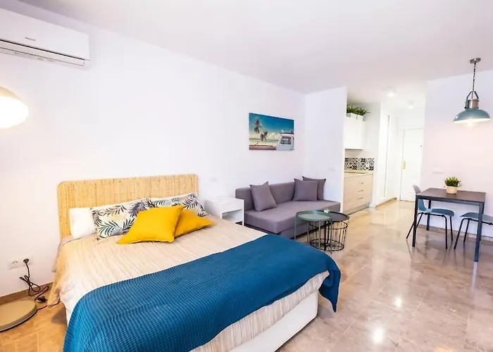 Modern & Cozy Excellent Location Near *