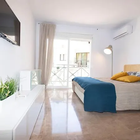 شقة Modern & Cozy Excellent Location Near