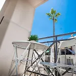 Apartment Modern & Cozy Excellent Location Near