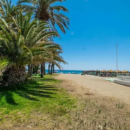 Apartment Modern & Cozy Excellent Location Near