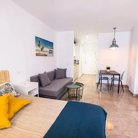 Apartment Modern & Cozy Excellent Location Near