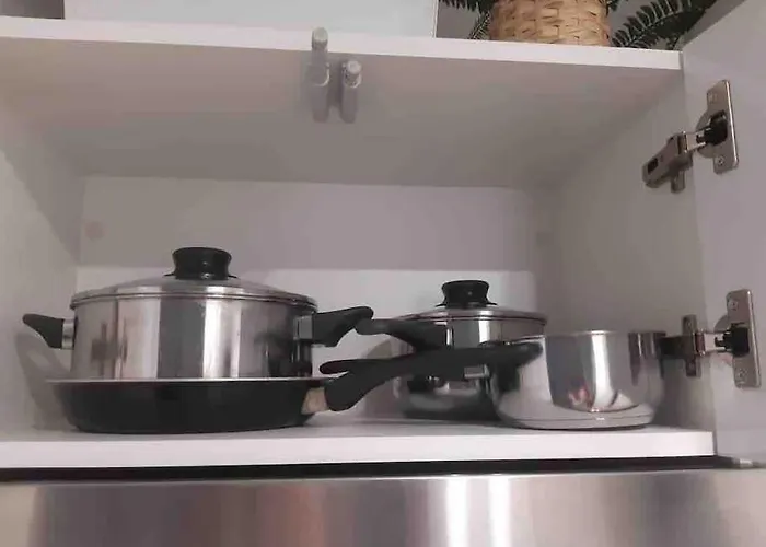 Modern & Cozy Excellent Location Near Τορρεμολίνος